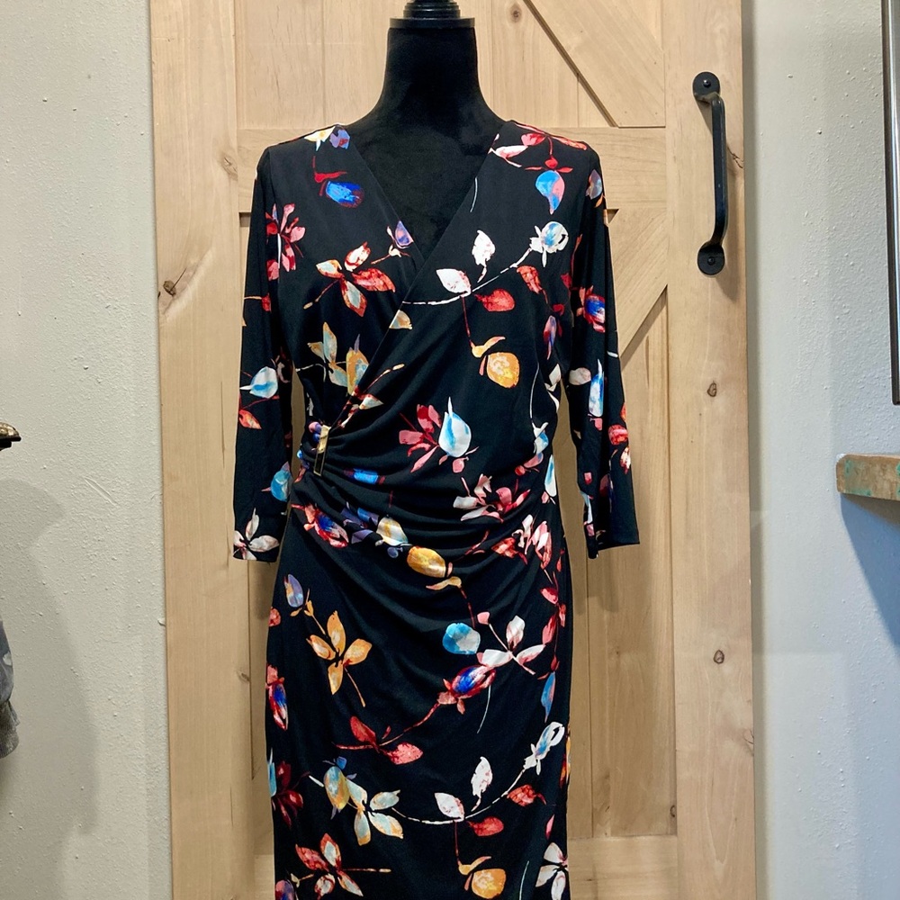 Jennifer Lopez Black Floral Faux Wrap Dress Size Large 3/4 Length Sleeves - Picture 11 of 16